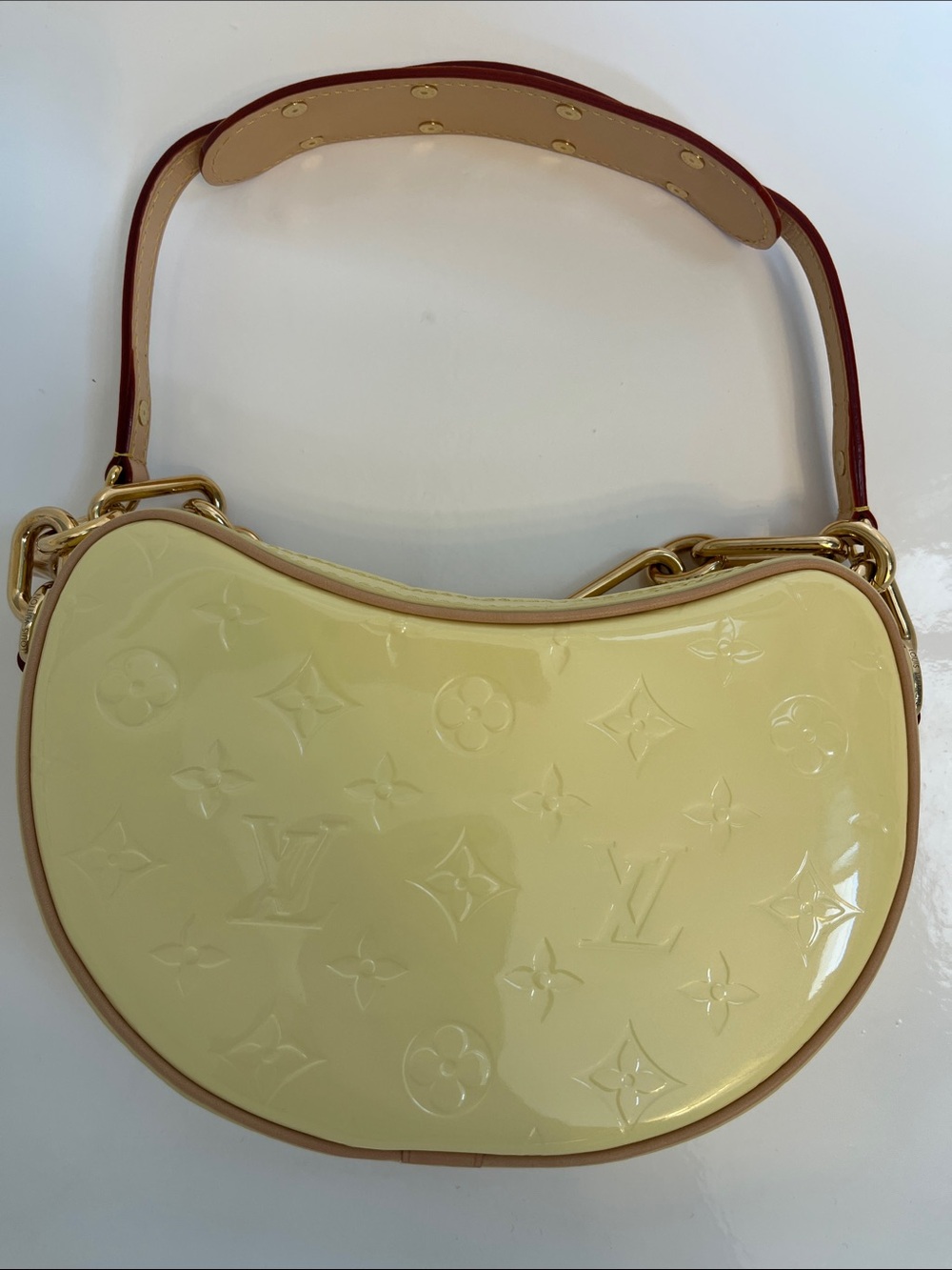 Louis Vuitton Butter Yellow Monogram Vernis Shoulder Bag